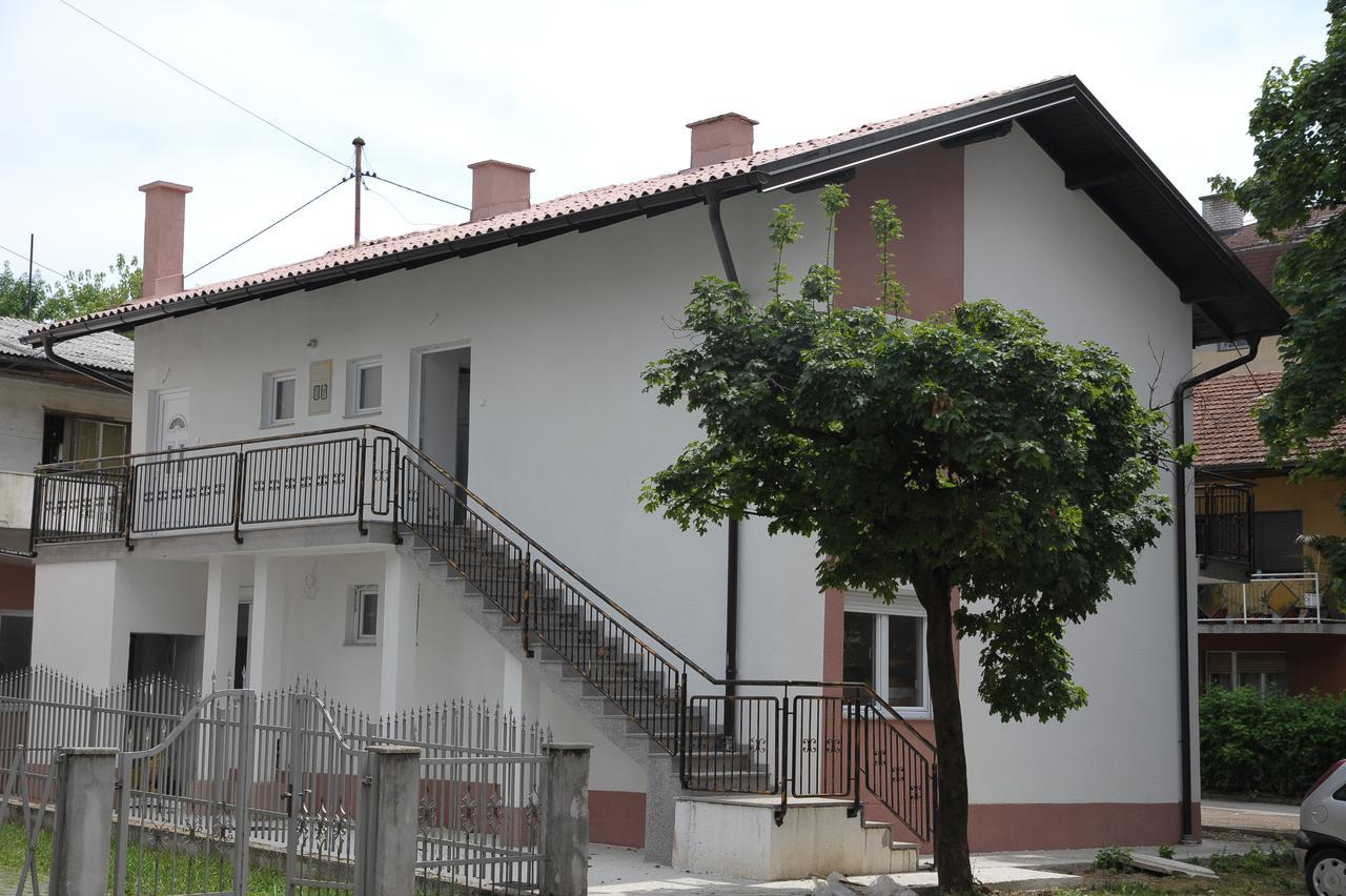Hostel Omega Banja Luka Exterior photo