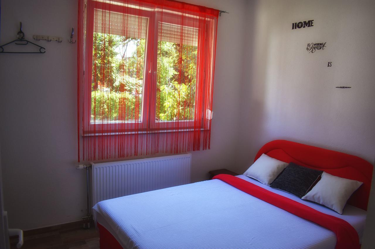 Hostel Omega Banja Luka Exterior photo