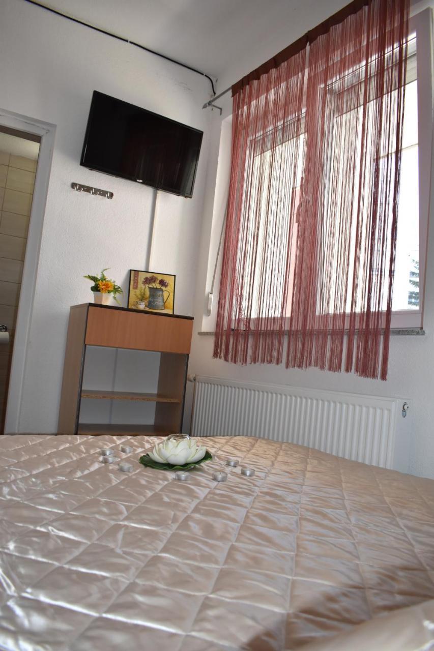 Hostel Omega Banja Luka Exterior photo